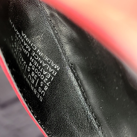 Calvin Klein Women's Red Pump 👠 - Picture 8 of 8